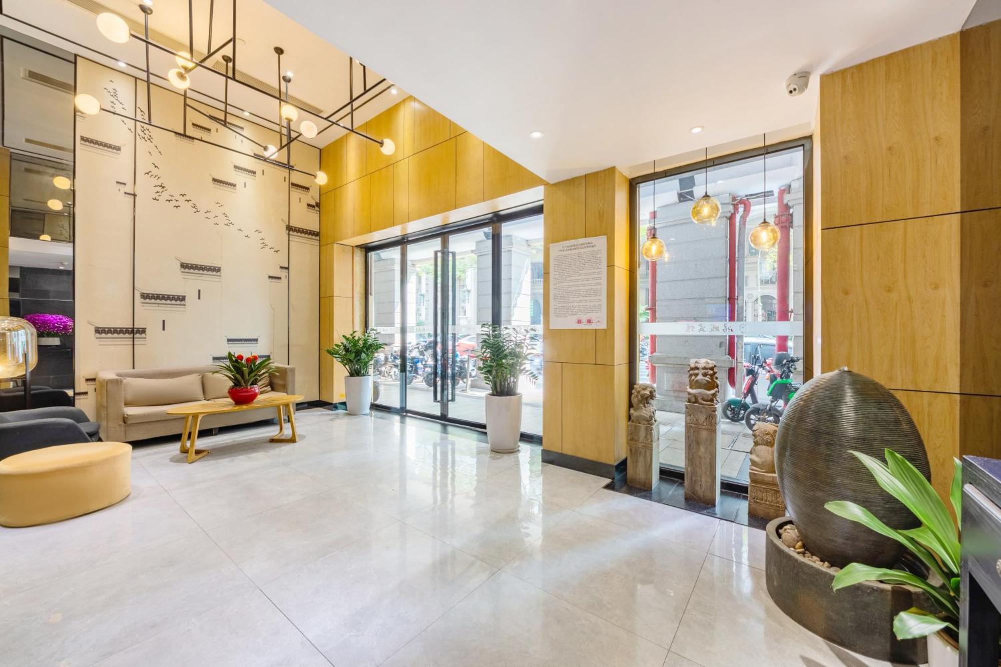 Guangzhou Hongcheng Hotel Екстериор снимка