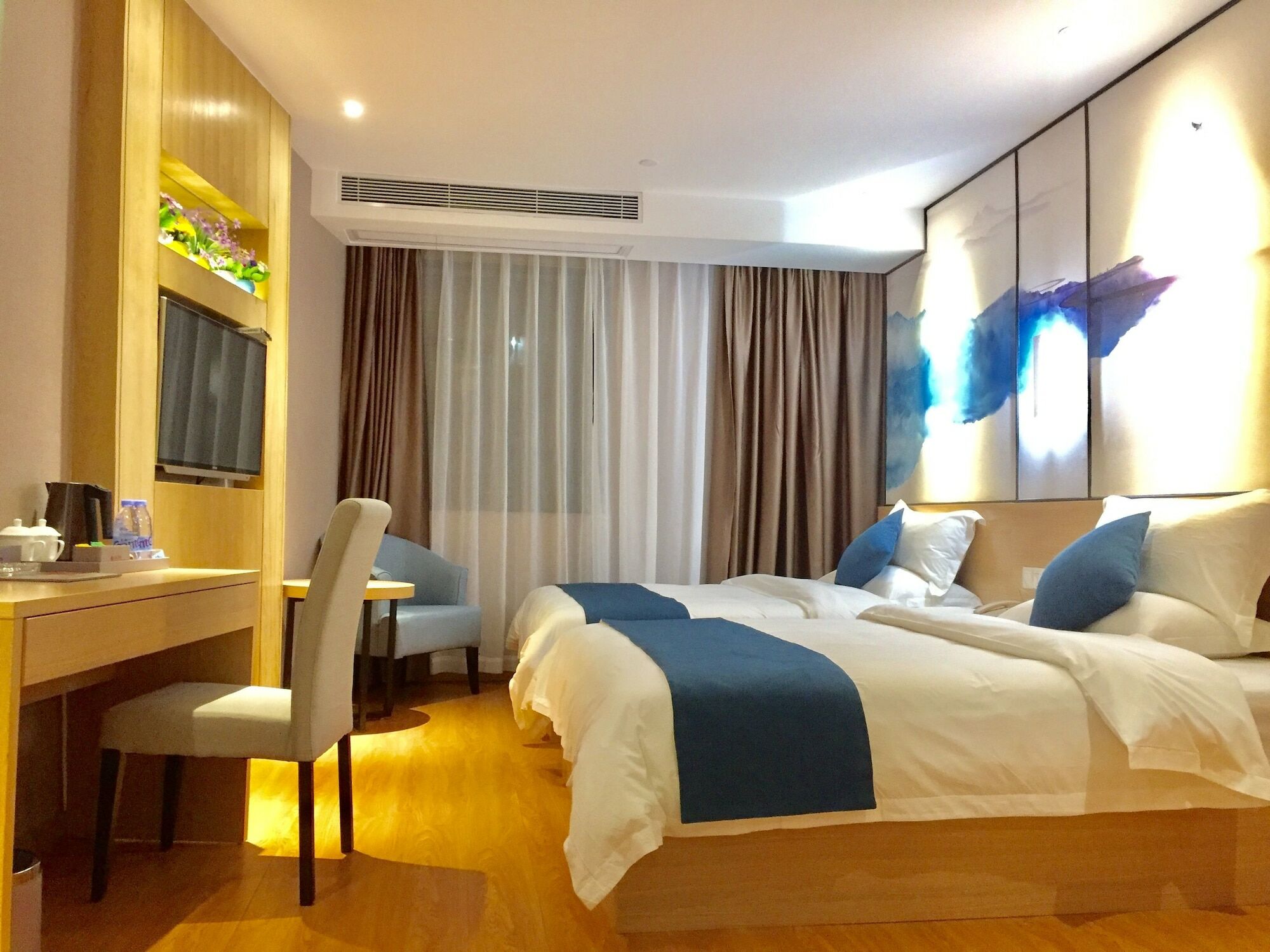 Guangzhou Hongcheng Hotel Екстериор снимка